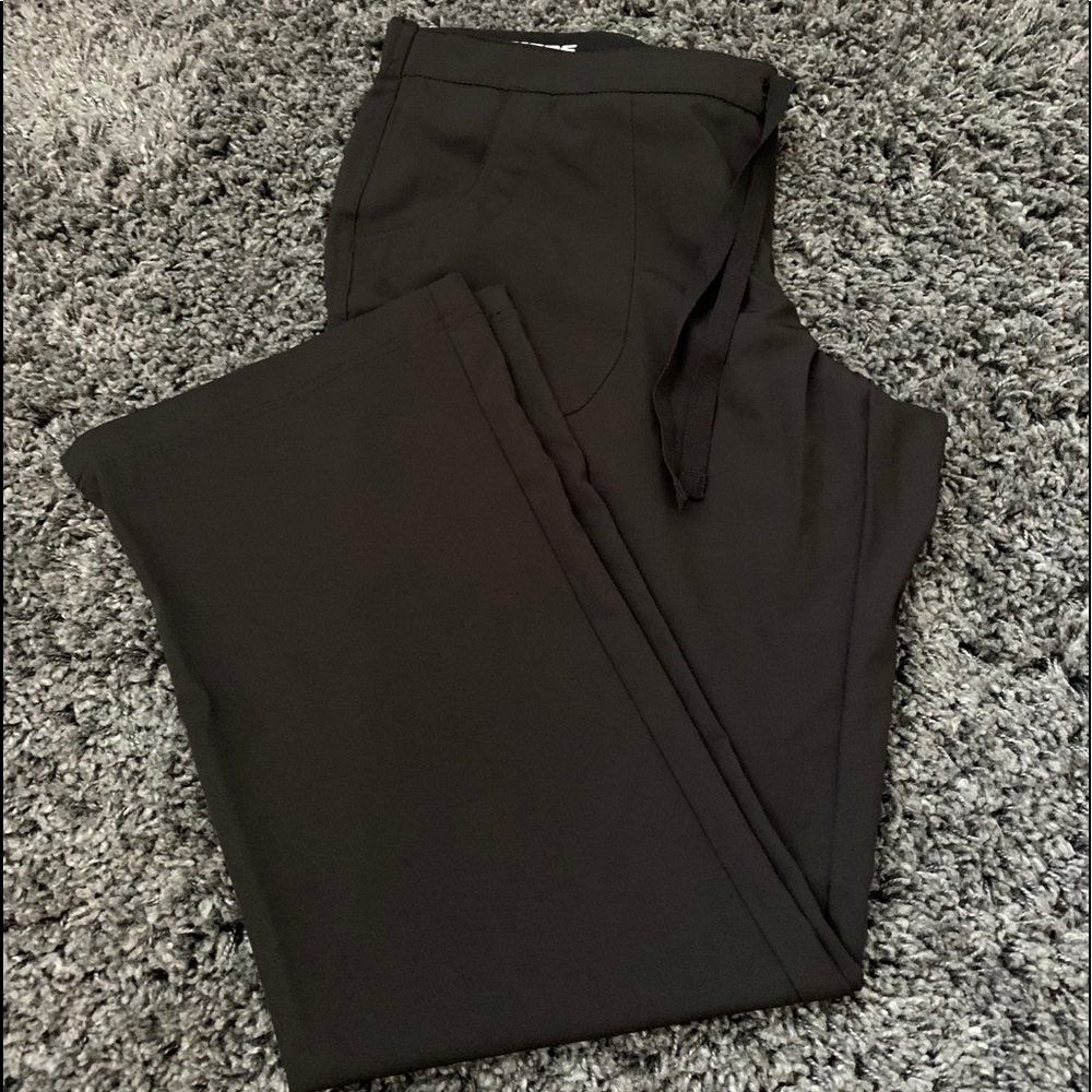 Black Sketchers Scrub Pants